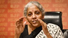 కేంద్ర ఆర్థిక మంత్రి నిర్మలా సీతారామన్