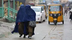 ښځې