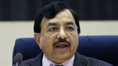 मुख्य चुनाव आयुक्त सुशील चंद्रा