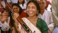பூலான் தேவி: சம்பல் பள்ளத்தாக்கு மீண்டும் ஒரு பயணம்