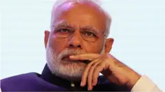 नरेंद्र मोदी