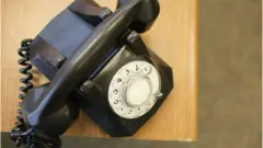 Fiksni telefon