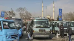 İstanbul'da dolmuşlar.