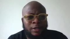 Ya bayyana yadda ya ga hotonsa na yawo har ya yaɗu kamar ruwan dare a shafukan sada zumunta da kuma tasirin da hakan ya yi na tarwatsa nutsuwarsa.