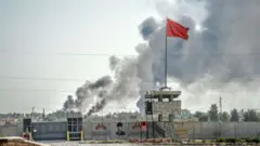 sınırda dumanlar yükseliyor
