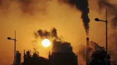 உலகின் சுற்றுச்சூழல் மாசுக்கு முக்கிய காரணம் அமெரிக்காவா? சீனாவா?