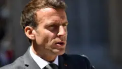 इमॅन्युएल मॅक्रॉन, फ्रान्स