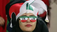 إيرانيات في الاستاد للمرة الأولى منذ عقود