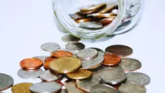Росіянин 53 роки жив з монетою в носі. Дізнався про це лише зараз