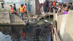 আশামনিকে উদ্ধারে টানা পঞ্চম দিনের মতো চলছে উদ্ধার অভিযান।