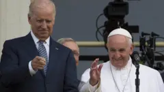 Joe Biden y papa Francisco