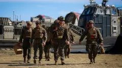 Soldados estadounidenses realizando ejercicios militares en Puerto Rico.