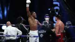 Anthony Joshua ati Kubrat Pulev loju ija