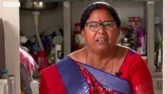 वसंती अखानी