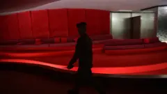 ค้าบริการ