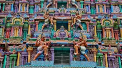 "அறநிலையத்துறை அதிகாரிகள் தமிழகத்தில் உள்ள கோயில் நிர்வாகிகளிடம் கோயில்களை வரும் 1ஆம் திறப்பது குறித்து ஆலோசனை நடத்தி வருகின்றனர்."