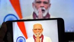 नरेंद्र मोदी