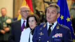 İspanya Genelkurmay Başkanı Miguel Angel Villarroya