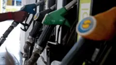 तेल के दाम में कमी