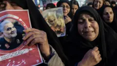 الإيرانيون طالبوا بالانتقام لمقتل سليماني في غارة أمريكية