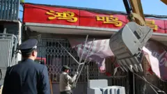 北京市內各地均在進行違章建築整治