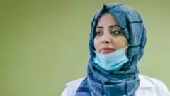 کورونا وېروس: د ښار ټول ډاکټران وتښتېدل، خو زها پاتې شوه