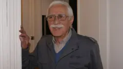 ایرج پزشکزاد
