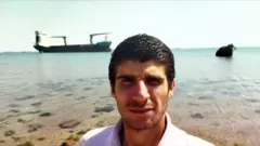 داستان بلاتکلیفی تنها سرنشین یک کشتی که چهار سال است در مصر توقیف شده