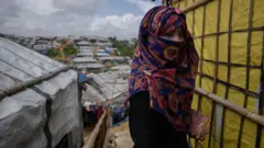 রোহিঙ্গা তরুণী