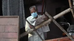 लॉकडाऊन