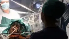 Dagmar Turner keman çalarken