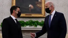 Biden and Zelenskyi