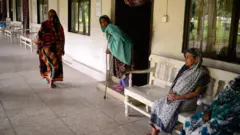 প্রবীণদের জন্য স্বাস্থ্যসেবা
