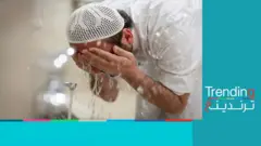 داعية مصري يقترح استخدام "مناديل مبللة" في الوضوء منعا لإهدار المياه!