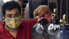 देश के कई अस्तपालों में ऑक्सीजन की कमी