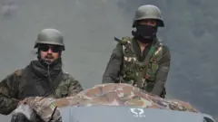 India China border - troops