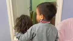 dečak i devojčica