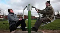 taman bermain bagi manula