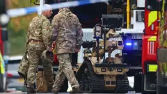 Саперлор жана робот