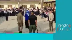 مدير تربية عراقي يفتتح العام الدراسي في كركوك برفقة حراس مسلحين
