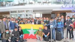 ပြန်လည် ဝင်ရောက် ကြမယ့် ဗြိတိန်နိုင်ငံနဲ့ အခြားနိုင်ငံများက မြန်မာနိုင်ငံသားတွေကို တွေ့ရစဥ်