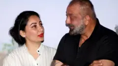 سنجے دت اور ان کی اہلیہ مانیتا