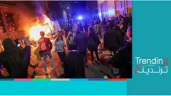 حرق سيارات شرطة وأعمال شغب في بريستول