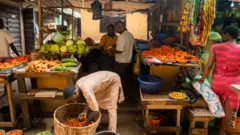 Àwọn tó ń ta oúnjẹ nínú ọjà