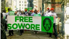 Awọn oluwọde nibi iwọde fun itusilẹ Sowore