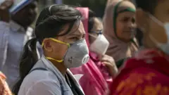 করোনাভাইরাসের বিস্তার সারা বাংলাদেশেই উদ্বেগ সৃষ্টি করেছে