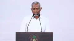 மாலத்தீவு: சீனாவுடன் ராணுவ ஒப்பந்தம் செய்த அதிபர் முய்சு இந்தியா பற்றி கூறியது என்ன?