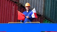 Las represalias de China contra Panamá después de que le revocaran las licencias de dos puertos en el canal