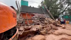 திருவண்ணாமலை நிலச்சரிவு