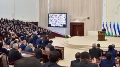 Президент Мирзиёев ва амалдорлар даромади сирлигича қолмоқда